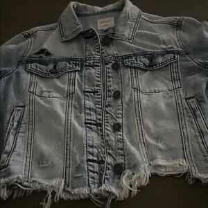 Trendy Frayed Hem Jean Jacket